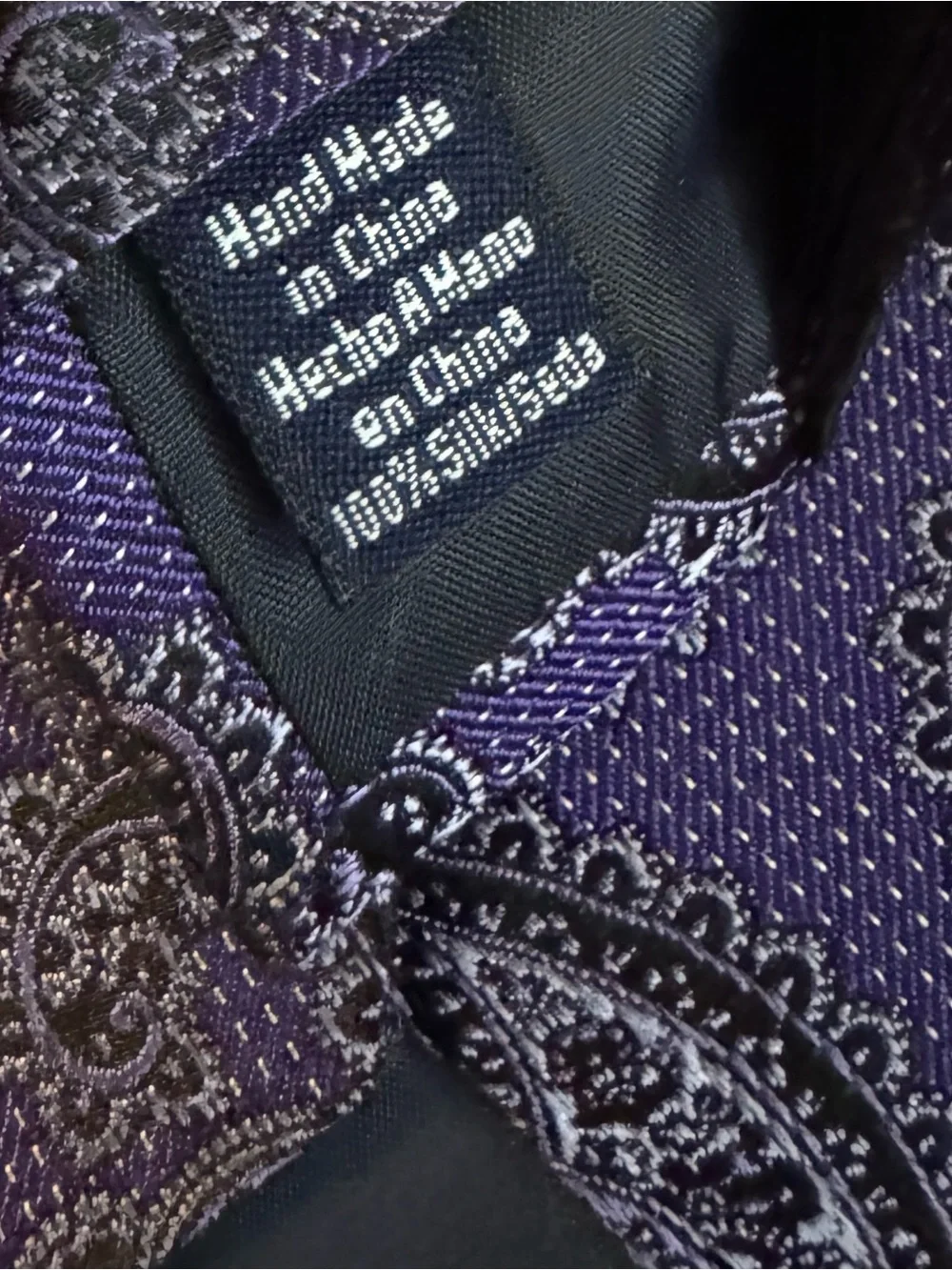 PRESWICK & MOORE Classic Purple Paisley Tie